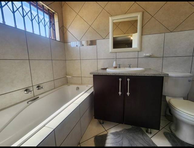 2 BEDROOM TOWNHOUSE FOR SALE IN MEYERSDAL